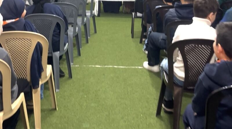 التجمع يساعد الطلاب في ثانوية أمان على إنشاء مصلى داخل المدرسة