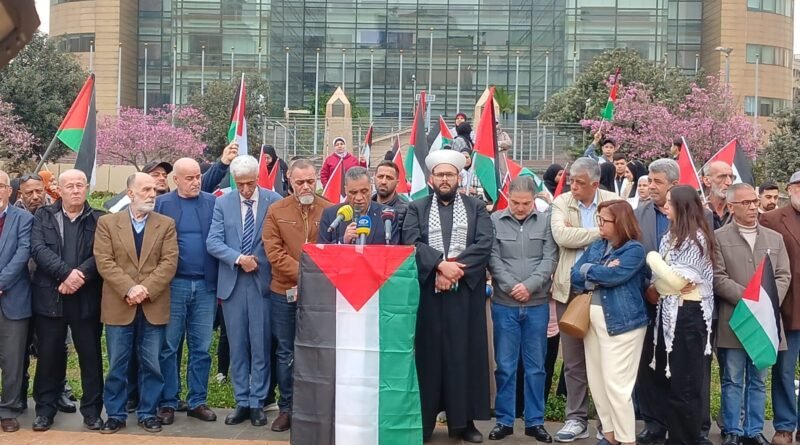 التجمع يشارك في الوقفة التضامنية مع الاسرى الفلسطينيين في سجون الإحتلال