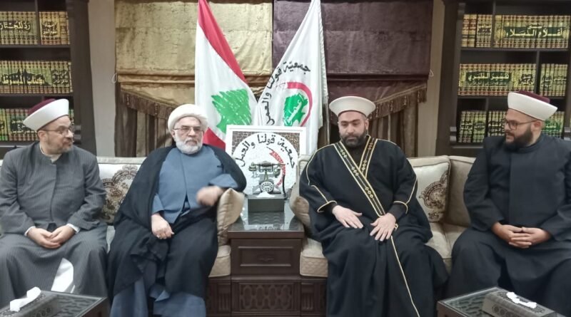 ‏بمناسبة عيد المقاومة والتحرير التجمع يزور الشيخ القطان