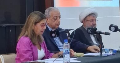 محاضرة للشيخ علي خازم في جلسة حوارية بعنوان “الإرث الثقافي في مواجهة المحو: جسور الحبر والذاكرة”.